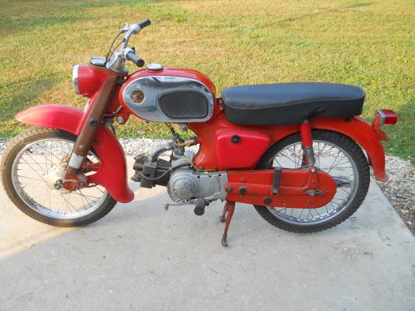 Photo 1966 Honda 90 C200 $1,600
