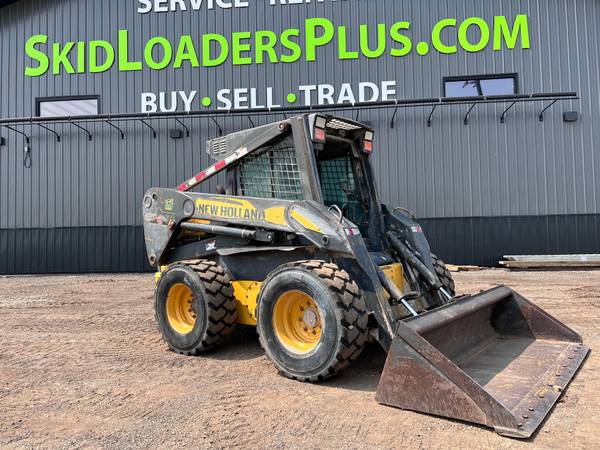 Photo 2004 New Holland L190 Super boom 74HP, QA Heat, Enclosed $19,999