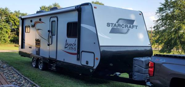 Photo 2016 Starcraft Launch Ultra Lite 24RLS $17,500