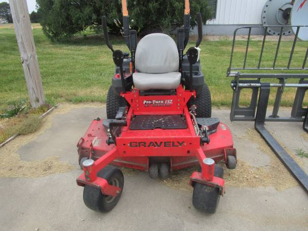 Photo Used Gravely PT152 Commercial Mower 52 deck $4,250