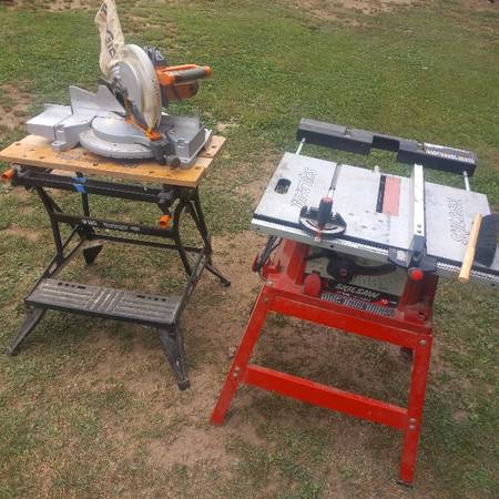 Photo 10 inch table saw, miter saw, work table $99