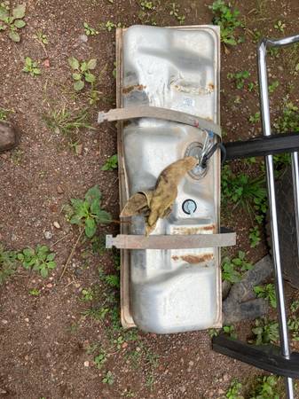 Photo 1996 ford truck gas tank assembly $250
