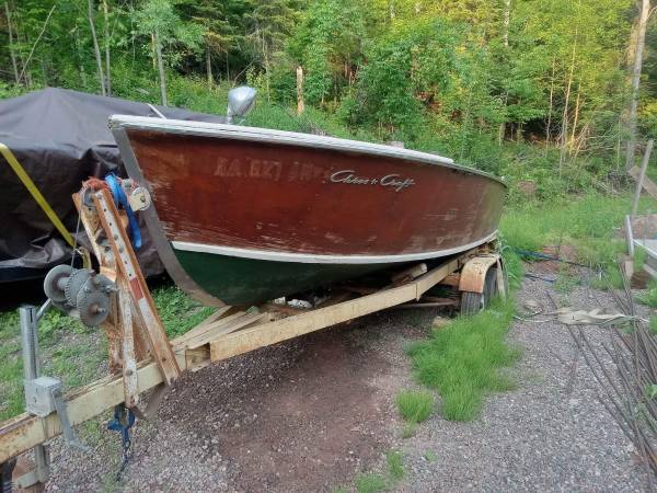 Photo For Sale 20FT 1955 Chris Craft Wooden Boat $3,500