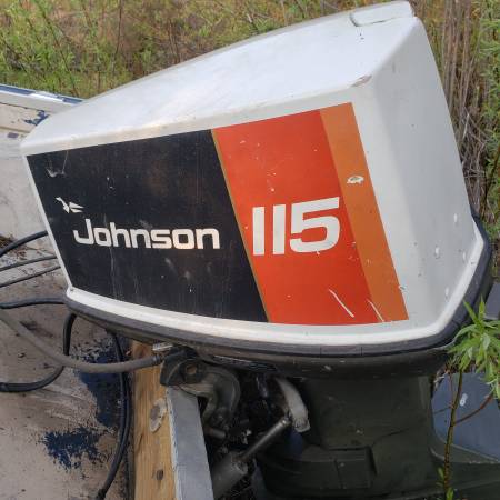 Photo Johnson 115 outboard $1,500