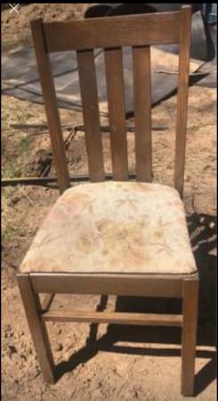 Photo Old Wood Chair $5