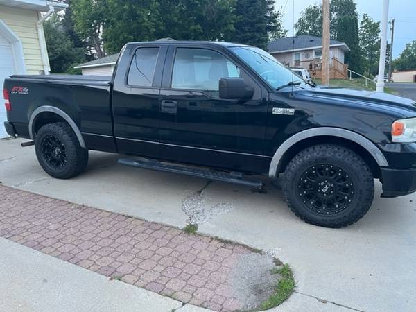 Photo Reduced Ford F150 FX4 2006 $2,000