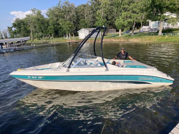 Wake Board Boat $6,250