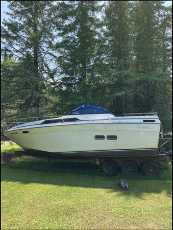 Photo reduced regal commadore 277xl boat $2,995