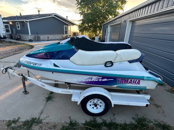 Photo 2003 Polaris Genesis i, 1995 Yamaha WaveVenture 700  Double Trailer $4,700