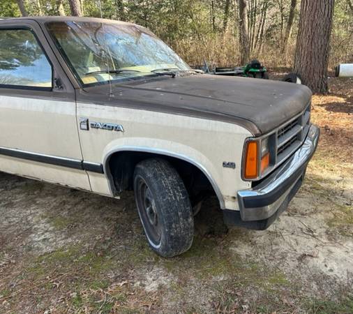 Photo 1987 Dodge Dakota....Parting Out $500