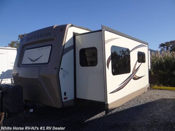 Photo 2016 Forest River Rockwood Ultra Lite 2608WS Front Kitchen, Double Sli $24,794