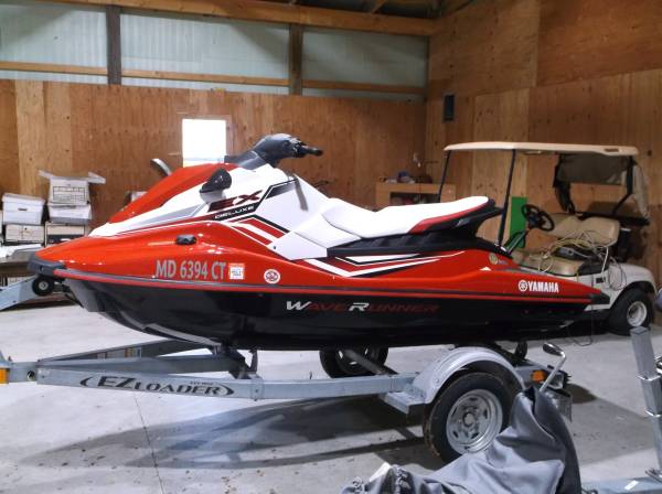 Photo 2019 Yamaha 103 only 30hrs $8,900