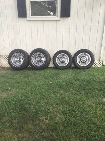Photo Chevy Rally Wheels  Tires $1