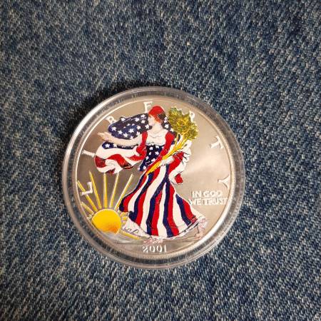 Photo Coin 2001 Colorized Silver Eagle $36