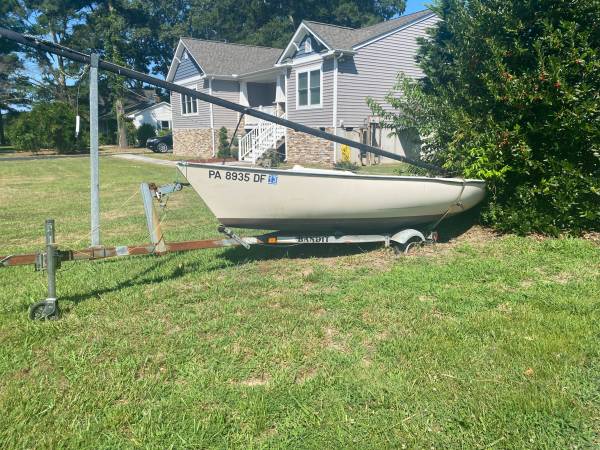 Photo Sail boat and trailer $700