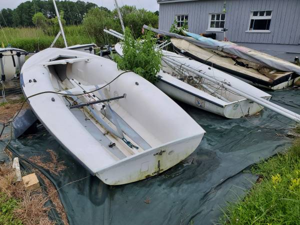 Photo Two C420 double handed sailing dinghies $450