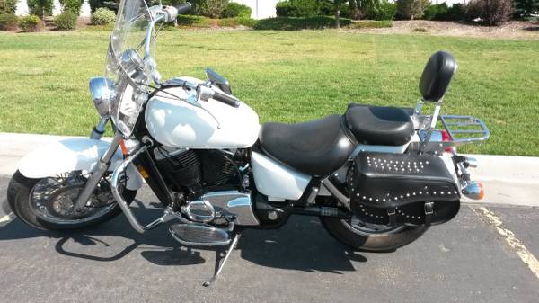 Photo Honda Shadow 1100 $3,200