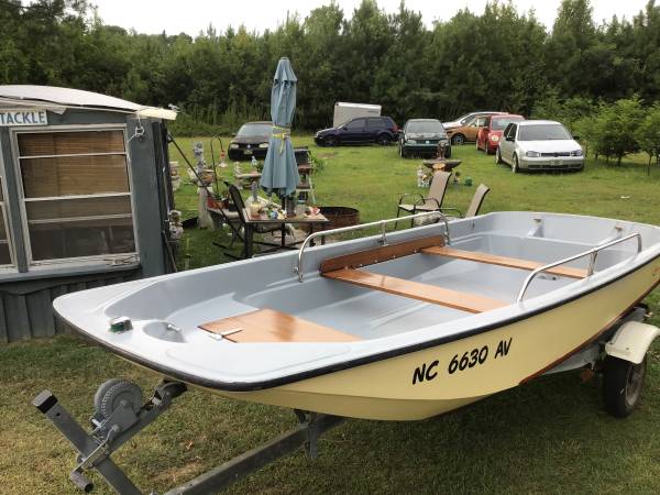 Photo Boston whaler 13 foot OBO REDUCED 1000$ $5,500