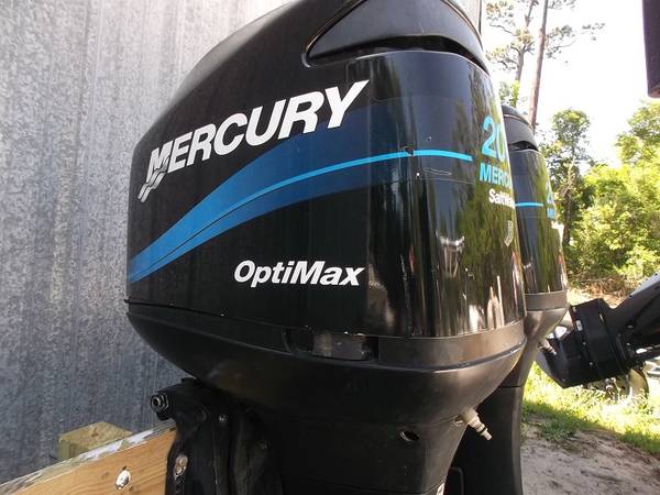 (Two) 2000 Mercury Outboards  200HP Optimax  2 Stroke  825 Hours $7,999