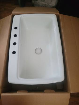 cape dory 33 inch sink $350