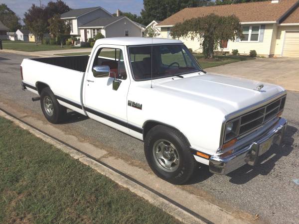 1990 Dodge D250 (2WD) Cummins, 5 speed, LOW miles, SUPER CLEAN - $17900 ...