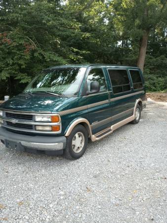 Photo 1997 Chevy Van - $6,000 (Texarkana)