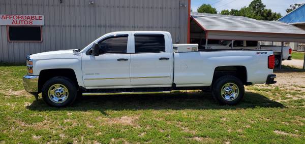 Photo 2016 CHEVROLET 2500 HD CREW CAB Z71 LONG BED TRUCK $24,995