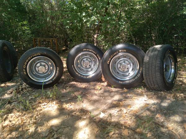 Photo Chevy truck 6 lug rally wheels $650