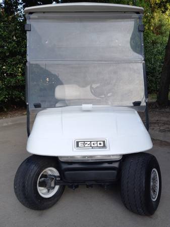 Photo Golf Cart EZ-GO 4 Seater $2,650