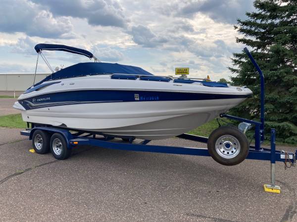 2006 Crownline 220 EX - Only 138 Hours $25,900