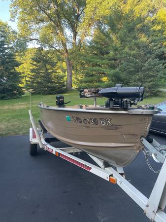 Photo Aluminum Fishing Boat 14FT $2,200