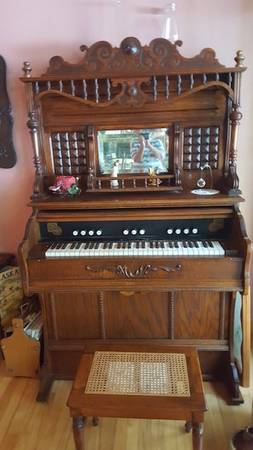 Photo Antique Pump Organ $500