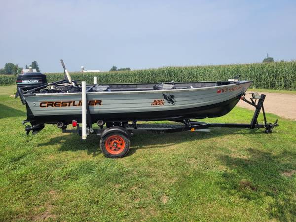 Photo Crestliner boat for sale $2,400