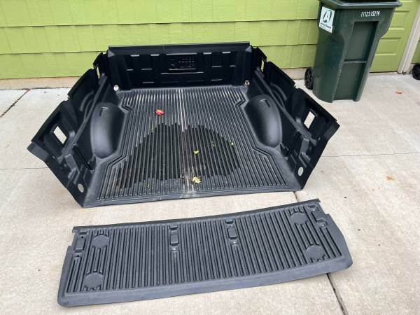 Photo Ford F150 Drop-in Bed Liner