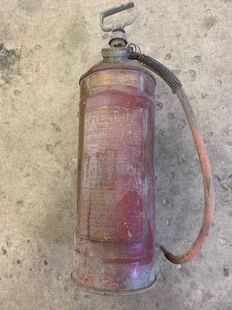 Photo Fire extinguisher $100