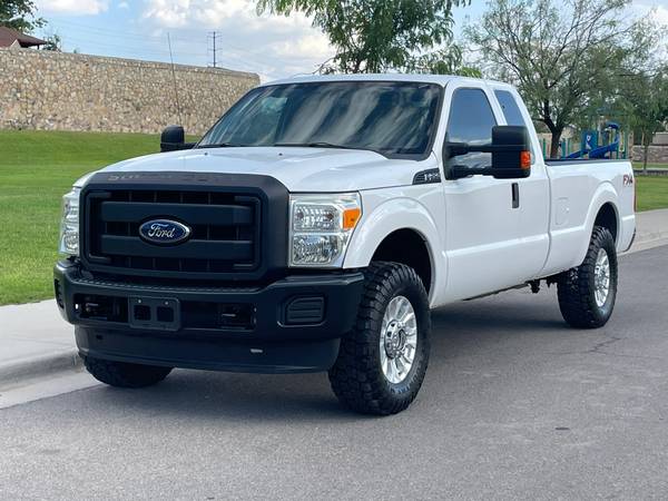 Photo 2016 FORD F250 4X4 6.2L V8 GAS CLEAN TITLE ONE OWNER RUNS GREAT - $23,500 (CARRERA MOTORS 5940 DONIPHAN EL PASO TX)