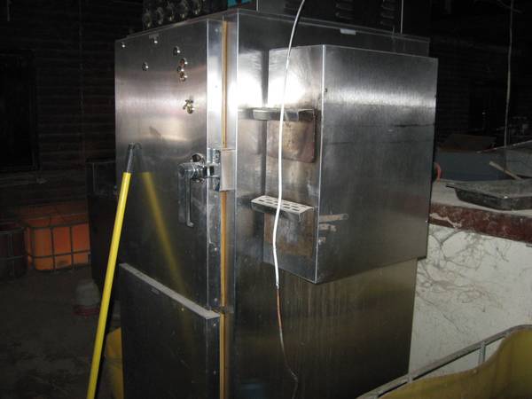 Photo Electric Smoker Toastmaster stainless steel $5,495