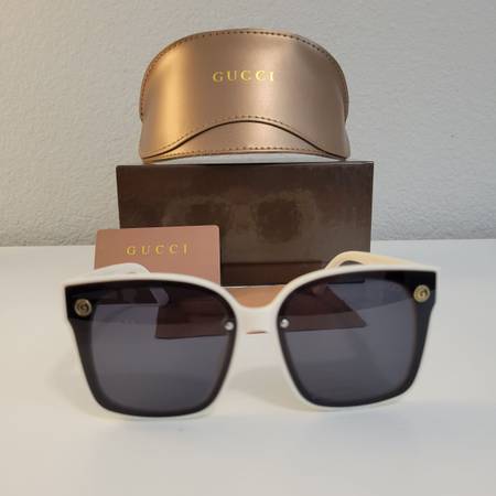 Photo Gran venta de gafas de sol $40