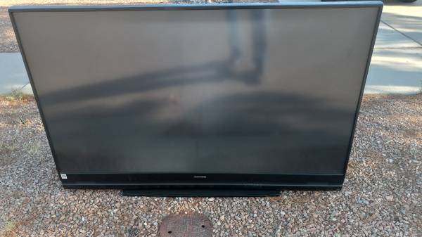 Photo Semi-Flat Black TV