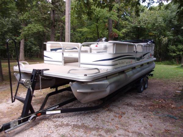 2011 24 foot party barge pontoon $19,500