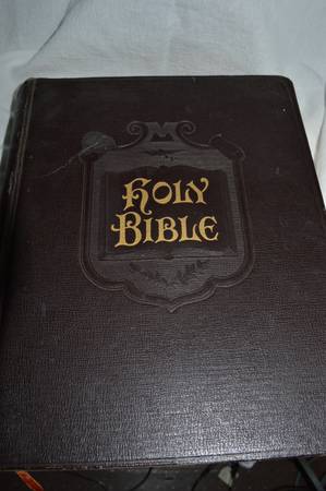 Large Self-Pronouncing King James Holy Bible A.J. Holman 1956 $30