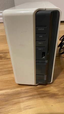 Photo Synology Diskstation DS211 w4TB $150