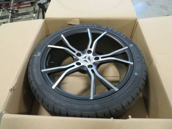 Photo New Polaris Slingshot Premium Wheel Kit Part Number 2880605 $595