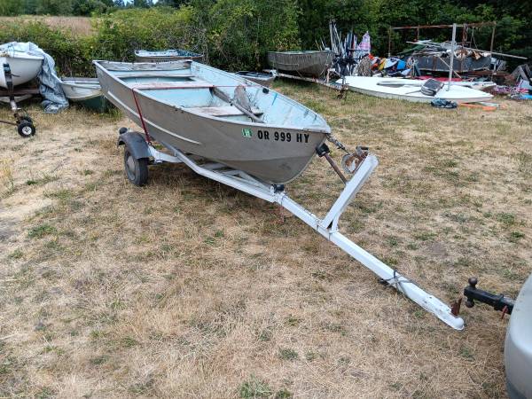 12 foot sea king clean title $800