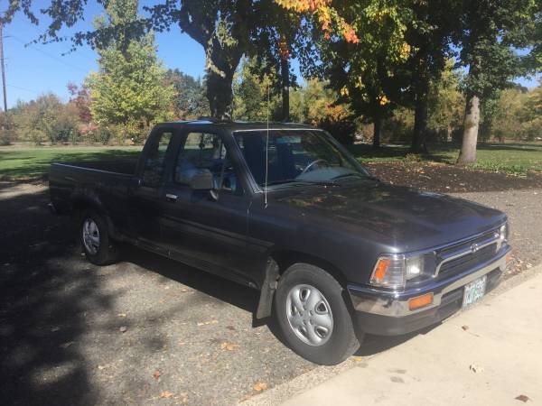 1994 Toyota extra cab 2wd - $3000 (Junction City, Oregon) | Cars