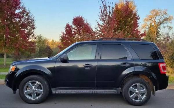 Photo 2009 Ford Escape 4WD SUV 4-Cyl, 2.5 Liter Apply online on our website - $6,995 (Milwaukie, Oregon)