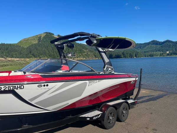 Photo 2017 Tige R 21 $73,999