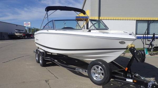 Photo 2020 Cobalt Boats 220S $48,500