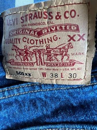 Photo 4 pair newnearly new mens jeans $30