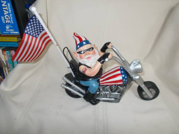 Photo A Gnome on a motorcycle w sleeping Nome $50